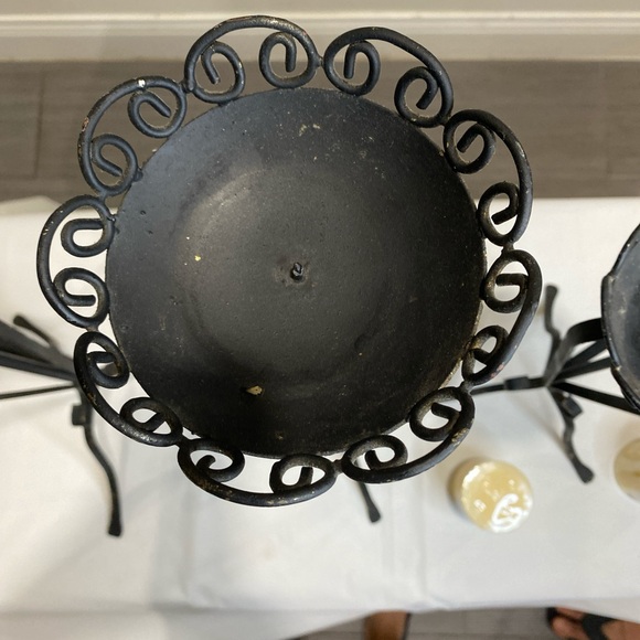 Elegant Black Iron Candle Holders Set - Picture 8 of 8